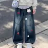 Sudadera con capucha de retazos a rayas moderna y elegante para niños medianos y grandes Conjunto de jeans dulce y lindo