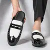 Sapatos mocassins masculinos plus size transfronteiriços, tamanhos 35-46, sapatos sem cadarço de bico fechado, sapatos de dirigir brilhantes, sapatos para provador, mules slip-on