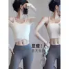 Top de Yoga em Renda Nevoeiro para Mulheres, Modelagem Justa, Estilo Curto, Roupa Esportiva que Pode Ser Usada Fora, com Bojos
