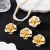 Conjunto de Pendientes, Collar y Anillo Florales Vintage de Alta Gama, de Moda Transfronteriza para Nicho, Adecuado para Mujeres para Uso Diario y Fiestas