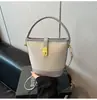 Bolsa Balde Simples para Travessia de Fronteira Bolsa Transversal 2026 Estilo Novo de Primavera Bolsa de Mão Pequena Versátil Elegante de Alta Qualidade