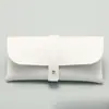 Lote de fábrica Estuche para gafas de un solo clavo en stock Bolsa para gafas de cuero negro Bolsa para gafas portátil Caja de almacenamiento para gafas de sol Imprimible