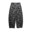 Pantalones de trabajo camuflaje para hombre, diseño de marca moderna, deconstruidos con bolsillos únicos, estilo retro americano, corte holgado, pantalones de corte curvo