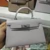 Bolso Kelly Segunda Generación con Patrón de Palma Modelo Nuevo 2026 Bolso de Mano para Mujer de Alta Gama Bolso Cruzado Texturizado para Mujer
