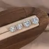 Pendientes de botón de plata de ley S925 de moda totalmente pavimentados con moissanita, pendientes redondos de temperamento a la moda, lujo ligero, súper brillantes, pendientes versátiles para mujer