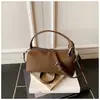 Bolso Boston Acolchado Nuevo Otoño e Invierno 2025, Diseño de Nicho, Bolso de Mano Versátil, Bolso Bandolera Simple