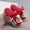 Zapatos Deportivos para Niñas 2026 Malla Transpirable Rojo Suela Suave Antideslizante Casual Versátil Nuevos Zapatos Forrest Gump Cómodos Ligeros