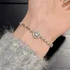 Pulsera Estrella de Gipsófila para Mujer, Joyería de Año Nuevo, Sensación de Lujo Ligero de Alta Gama, Pulsera de Estilo Fresco y Refinado