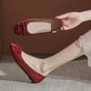Sapatos quadrados femininos estilo outono com boca rasa, laço de fada plano, novo estilo chinês, sapatos Doug, salto baixo, sapatos de leite, sola macia