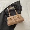 Bolso Biker de Hombro Único con Remaches de Moda 2026 para Mujer, Bolso de Mano Versátil de Moda de Gama Alta