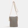 Bolsa para celular feminina 2024 nova bolsa de ombro vertical de palha transfronteiriça amazon bolsa de praia transversal de viagem simples