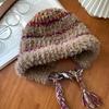 Gorro de felpa con bloques de color a rayas para mujer, estilo coreano, otoño e invierno, con protección para las orejas, gorro Lei Feng cálido de lana de punto, moderno.