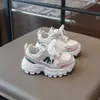 Zapatillas Deportivas para Niños 2026 Primavera y Otoño Nueva Versión Coreana Diseño de Malla Transpirable para Niños Zapatos Casuales Tipo Papá para Niñas