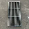 Tapa de registro lineal de acero inoxidable 304 con marco, Rejilla cuadrada de ingeniería de drenaje de doble cara para agua de lluvia, Tapa de registro a prueba de cinco