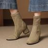Disponíveis em Vários Tamanhos, Botas Slim-Fit Elegantes e Versáteis de Camurça, Outono/Inverno 2025, Salto Médio Robusto, Bico Redondo, Botas Curtas Elásticas que Moldam a Perna para Mulheres