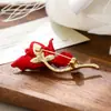 Broche de Flor de Begonia Roja de Gama Alta Femenino Corsage de Planta de Perla Broche de Diseño de Nicho Accesorios para Traje