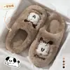 Chinelos de algodão Babu Dou para homens, novo 2026 outono e inverno para casa, quentes, de pelúcia, antiderrapantes, com desenho para mulheres