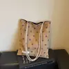 Bolsa de ombro feminina da moda estilo coreano, nova coleção 2026, design de poá, grande capacidade, moderna, simples, leve e retrô