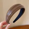 Diadema de Cuero de Ala Ancha de Alta Gama para Mujer Otoño Temprano Nuevo Estilo 2025 Moda para Recoger el Cabello Diadema Elegante para Uso Diario
