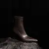 Botas de Salto Alto Elegantes e Modernas Estilo Britânico 7cm 2026 Novidade Outono/Inverno Bico Fino Salto Agulha Zíper nas Costas Botas da Moda