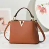 Venta Directa de Fábrica Bolsos Nuevos para Mujer Moda Versátil Casual Modernos Elegantes Gama Alta Gran Capacidad Lujo Ligero Nicho