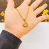 Suprimento ao vivo temperamento personalidade simples colar de flor Coringa brincos populares gancho de orelha banhado a ouro joias atacado