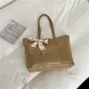 2026 Bolsa Casual Retrô Feminina Pequena Fresca Casual Moda Bolsa de Ombro Único de Mão Bolsa de Ombro Único para Aula de Estudante e Trajeto