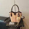 Bolsa Tote Pequeña para el Trabajo, Bolso Cruzado Nuevo de Verano 2026 para Mujer, Bolso de Hombro Exquisito para Salir, Bolso Cubo