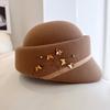Sombrero Ecuestre de Metal de Industria Pesada Japonesa con Flor de Mariposa para Mujer Otoño e Invierno Cálido Fieltro de Lana Australiana Sombrero de Copa Vintage Francés