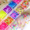 Caixa com 12 Compartimentos Lantejoulas Fluorescentes Florzinhas para Nail Art Ultra-Finas Pet3Mm Flores Coloridas Adesivo para Nail Art Joias DIY