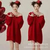 Estudio Fotográfico Nuevo Tema de Año Nuevo Traje Rojo Atmósfera Chica Dulce Interior Foto Fotografía Arte Foto Ropa