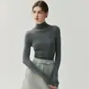 Bitola real 18 com etiqueta! Suéter de lã fiada Yangzi feminino fino gola alta justo camada base versátil