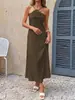 Vestido de mujer con cuello halter y flores tridimensionales, espalda descubierta y diseño entallado en la cintura, adecuado para ropa de vacaciones, atuendo veraniego fresco y moderno europeo y americano