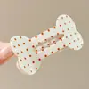 Color café con leche clip de pico de pato floral pasador grande para recogido en la nuca, accesorio de pelo de felpa nuevo de otoño e invierno 2026 para mujer
