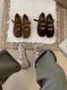 Zapatos Mary Jane de Tira en el Dedo de Gamuza Francesa Otoño 2026 para Mujer, Elegante Estilo para el Trabajo