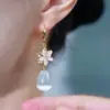 Luxo Leve, Modernos e de Alta Qualidade Brincos Pendentes Flor de Pedra Olho de Gato, Simples Elegantes, Brincos Versáteis, Brincos Longos