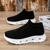 Tênis de Tricô de Nylon Estilo Casal, Sapatos Preguiçosos Slip-On de Inverno, Tênis de Corrida Respirável Cor Sólida de Tamanho Grande para Homens e Mulheres