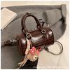 Bolso Bowling de Mano de Moda para Mujer 2025 Otoño Nuevo Simple Nicho Trendy Commuter PU Hombro Cruzado
