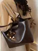 Bolso vintage muy elegante, nuevo modelo principios de otoño 2026, popular bolso de hombro texturizado, gran capacidad, bolso tote relajado y único