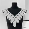 Base Blanca con Decoración de Cuello Bordada Floral Dorada, Ropa con Diseño de Patrón Tridimensional Europeo y Americano, Accesorios Hechos a Mano para DIY