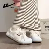 Zapatillas de entrenamiento alemanas 2026 modelo nuevo, con bloques de color, lindas y cómodas, alto valor estético, zapatos casuales versátiles y vibrantes, calzado de mujer elegante con un diseño único