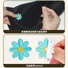 Patches de bordado de margarida autoadesivos e sem costura para reparar furos em roupas, acessórios de bordado decorativos para roupas, bolsas, sapatos e chapéus