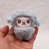 Pingente de Boneca de Cordeiro Cacheado Desenho Animado Chaveiro de Bolsa de Casal Broche de Acessórios para Roupas DIY Acessórios Pequenos de Boneca