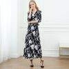 Saia Envelope Fundo Preto Flor Branca Elegante Feminino Decote V Vestido Longo de Uma Peça Pg Dvf2025 Verão Novo Estilo