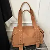 Bolsa de mano tipo tote versátil de diseño retro, nueva para el invierno 2025, para mujer, para llevar al hombro o cruzada, uso diario