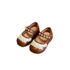 Zapatos pequeños de piel para niñas bebés y pequeñas, nueva colección primavera/otoño 2026, zapatos de vestir sencillos para niños, estilo coreano de princesa, suela suave, elegantes y diseñados para aprender a caminar