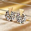 Pendientes Ovalados Franceses Elegantes de Moda Europea y Americana Transfronterizos de Nuevo Estilo Exagerados de Lujo Ligero con un Ambiente Vintage y Diseño Sencillo de Zebra