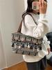Bolso Tote de Borlas Estilo Étnico de Moda 2026 Nuevo Bolso de Hombro de Nicho Estilo Vacaciones Atracción Turística Bolso Versátil para Mujer