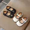 Zapatos de Vestir Individuales para Niñas Estilo Nuevo Primavera y Otoño Estilo Coreano Moño Zapatos Pequeños de Cuero para Niños Moda Suela Suave Zapatos de Princesa para Niña Pequeña
