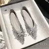 Zapatos planos de mujer estilo francés con lentejuelas de grulla de almohada blanca, nuevos zapatos planos de punta fina con un pequeño lazo, versátiles y cómodos con una suela suave